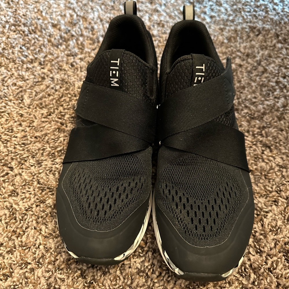 TIEM slipstream black size 8.5 running biking shoes